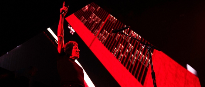 Roger Waters This Is Not A Drill: Live From Prague - The Movie